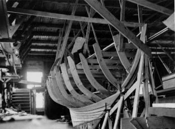 Arendalsvarvet första folkbåten nybygge.jpg