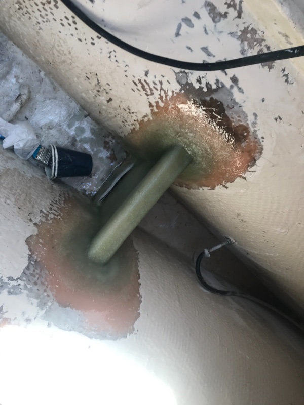 Halvvägs av plastning av aktre bottenstock