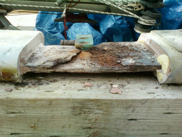 rudder corrosion.jpg